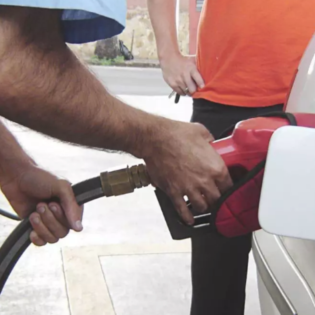 Preço da gasolina cai 0,35% na primeira semana do ano