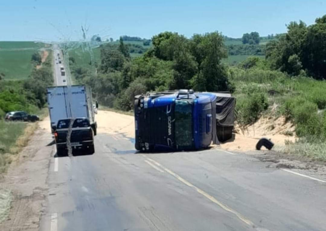 Caminhoneiro Canguçuense morre em acidente na BR158 em Júlio de Castilhos-RS